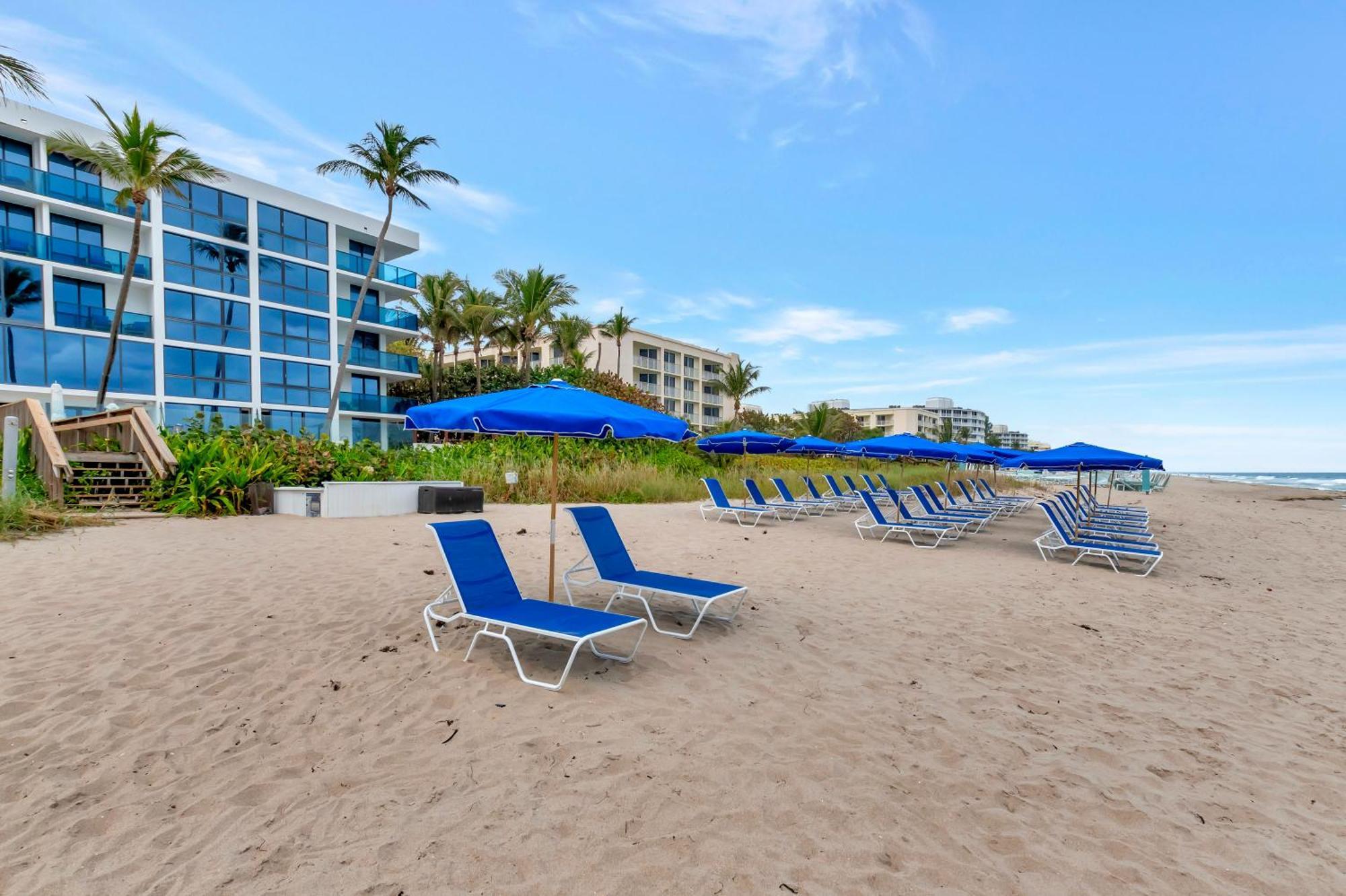 Tideline Palm Beach Ocean Resort And Spa Exteriör bild