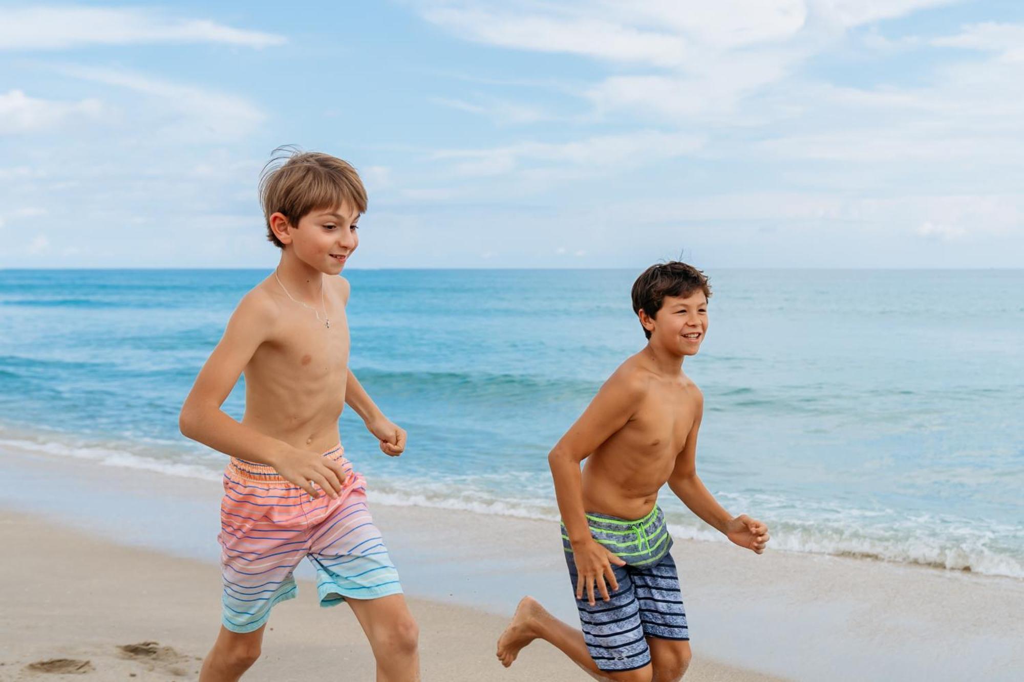 Tideline Palm Beach Ocean Resort And Spa Exteriör bild